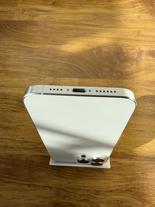 iPhone 15 Pro Max IMPECABIL 10/10 | Ca NOU | Full Box + Incarcator + Husa Spigen