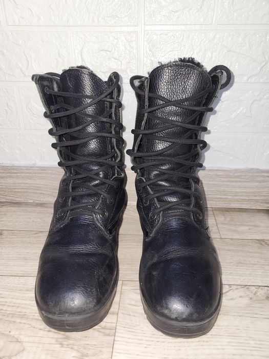 Продам зимние берцы