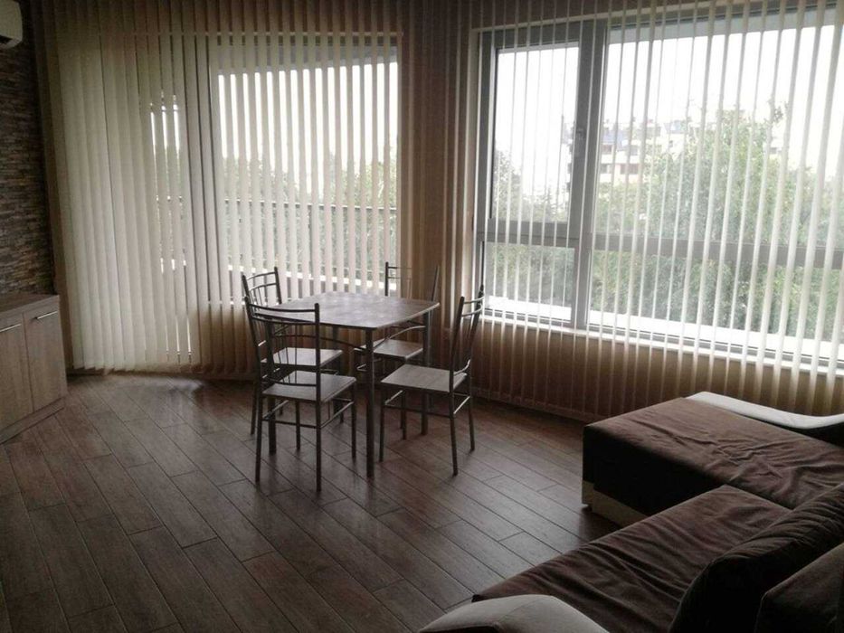 Дава се под наем Тристаен апартамент в София, Света Троица - 95 кв.м за 657.9 € - Снимка #1