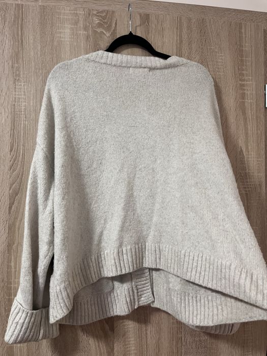 Дамска бежова мека жилетка