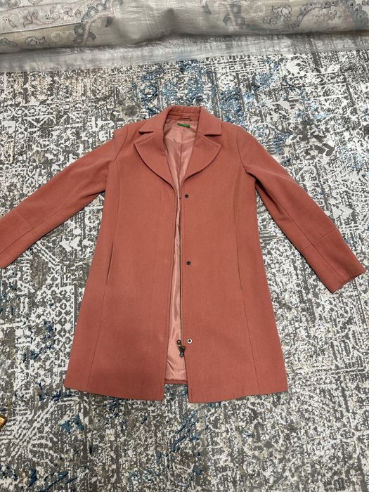 Продам пальто Benetton ,куртку и дубленку