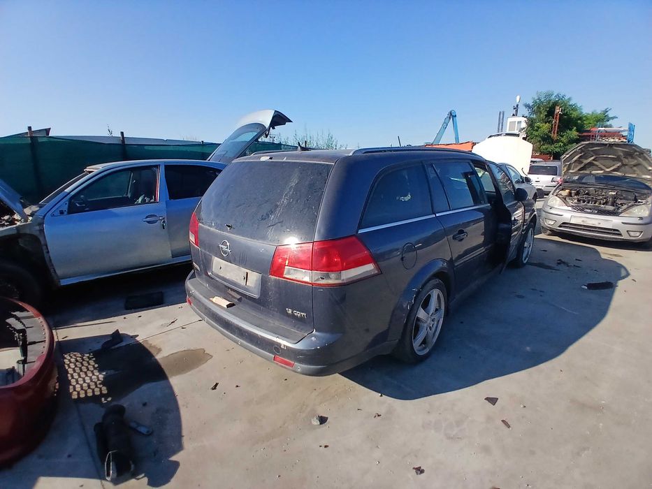 dezmembrez opel vectra c