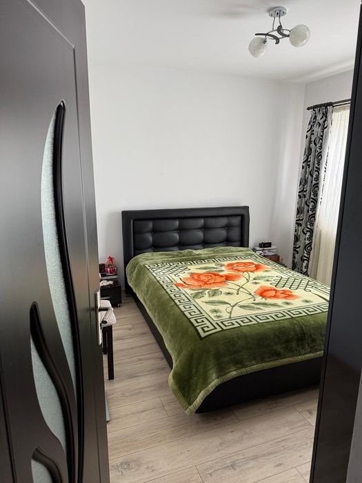 De vânzare: Apartament 2 camere, MOBILAT, cu parcare și centrală proprie – Râșnov, Cartierul Toamnei