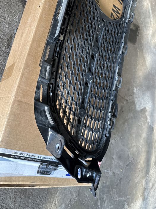 Решетка за Mercedes-Benz W213 facelift