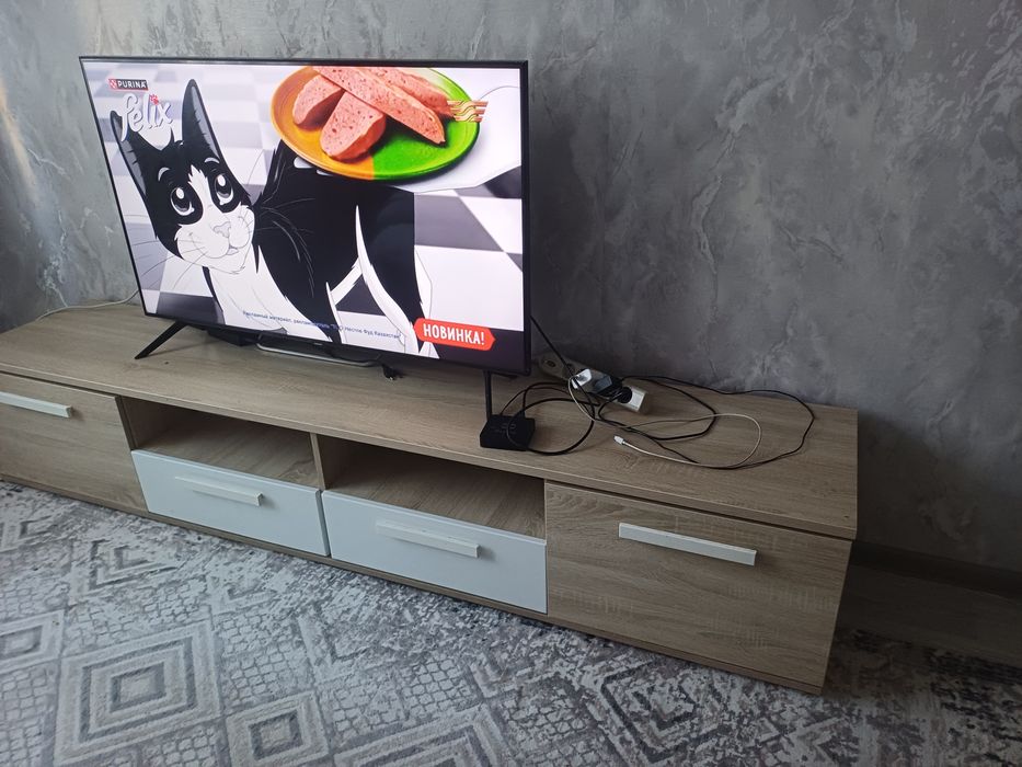 Продам тумбу под тв