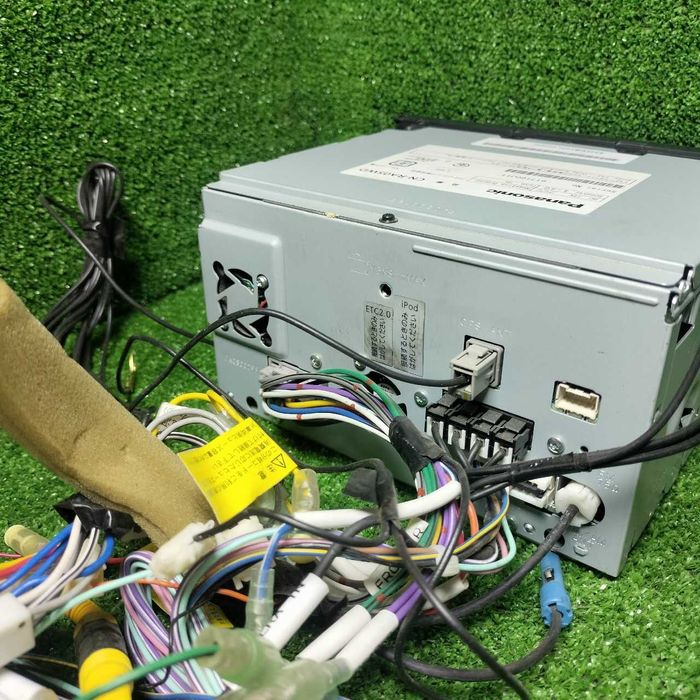 Продам Мультимедийной автомагнитолы Panasonic Strada CN RA05WD