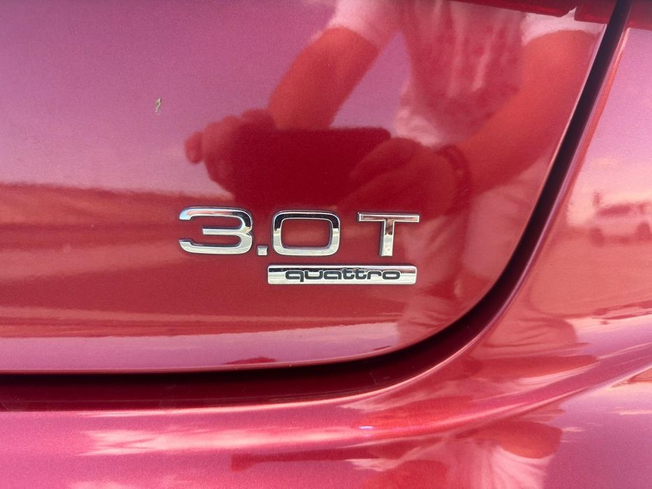 Audi A6 C7, 3.0 TFSI V6 Supercharged, versiune Canada Premium (bord în km/h).