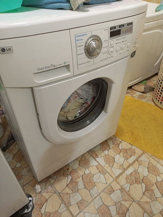 Продам стиральную машину LG