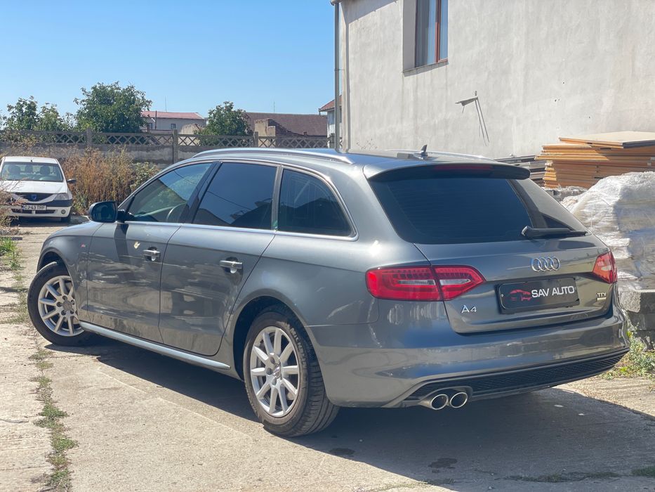 Audi A4 2.0 TDI S-Line