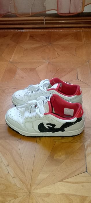 Кроссовки Nike air.