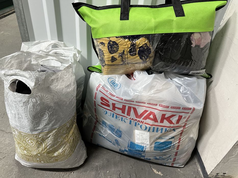 Продам пакет вещей