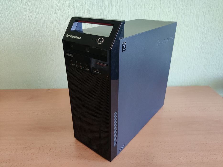 Компютър Lenovo + монитор Samsung