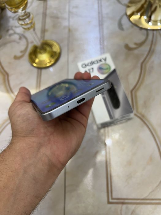 Samsung Galaxy A17