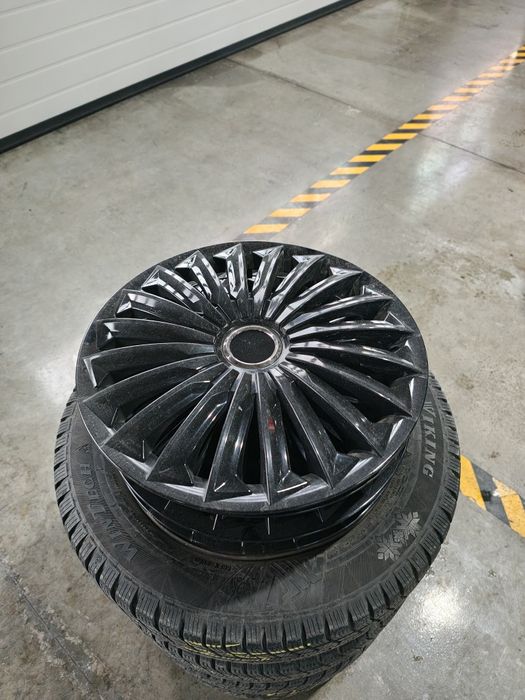 Set jante de otel r14 + anvelope iarnă Viking 175 65 14