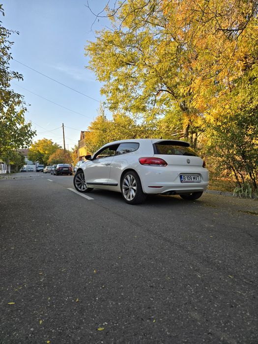 Volkswagen Scirocco 2011 1.4 tfsi -  vând sau schimb cu moto