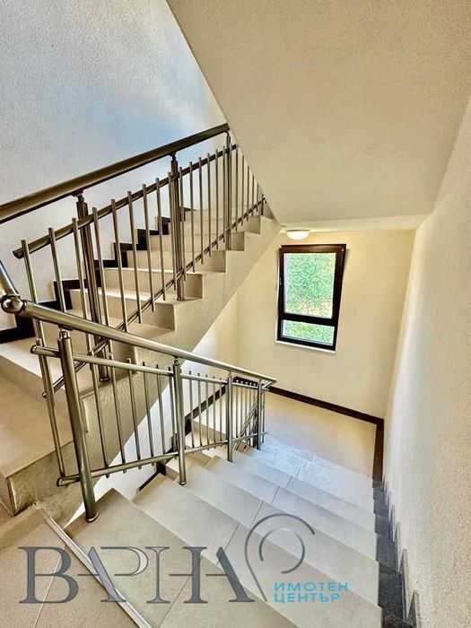 Дава се под наем Тристаен апартамент в Варна, Младост 1 - 100 кв.м за 548.25 € - Снимка #18