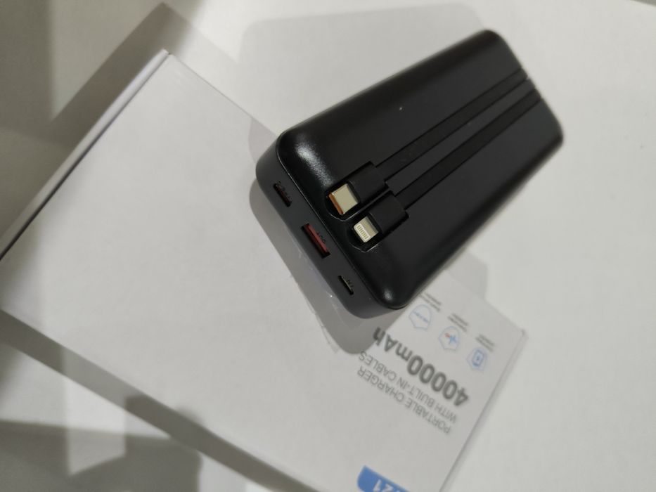 Външна батерия за бързо зареждане реални 40 000 mAh