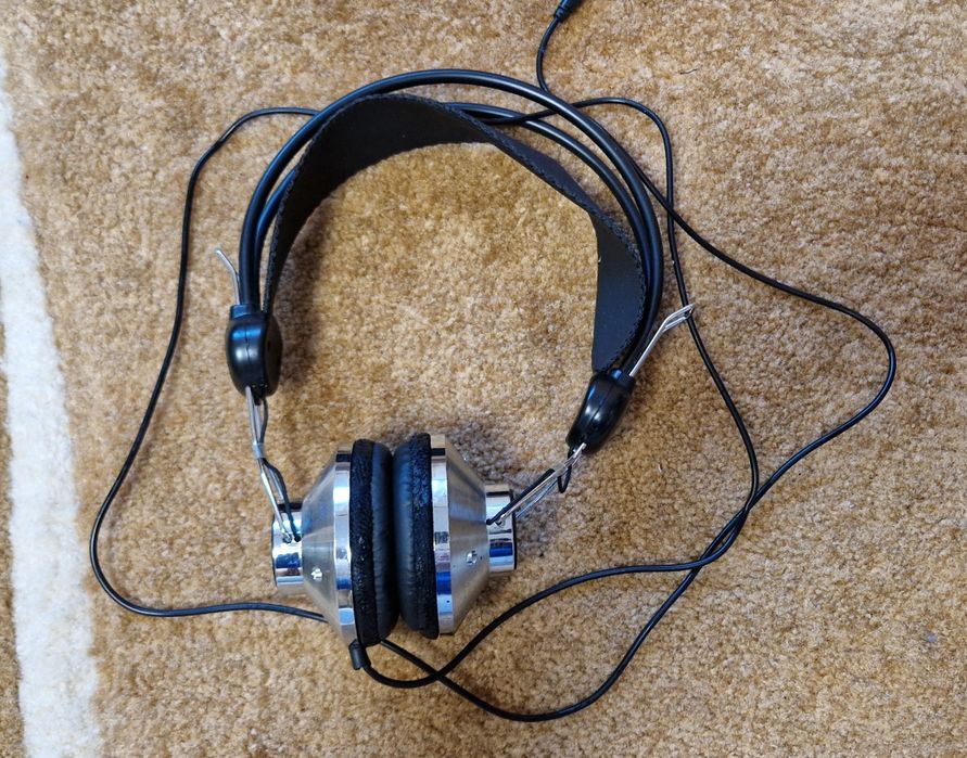 Слушалки Angle and Curve