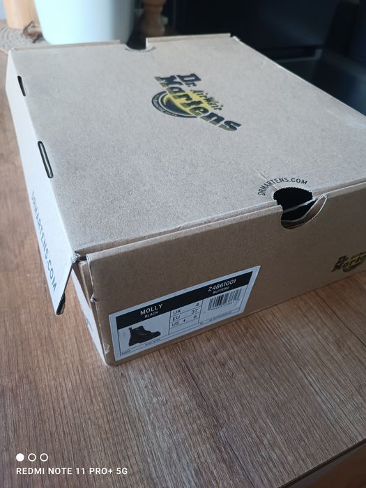 Обувки Dr. Martens