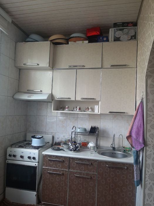 Продаю 4 ком Тузел 3 ком разделние