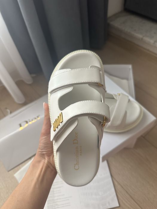 Дамски чехли Dior