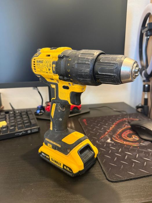 Filetanta DeWalt DCD778 cu acumulator 18V 2Ah