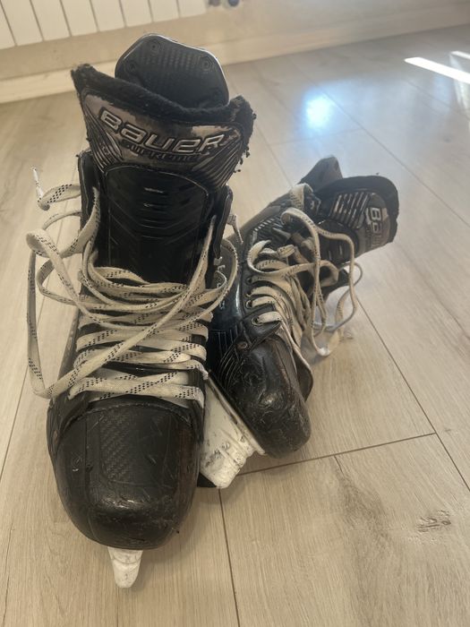 Продам коньки Bauer