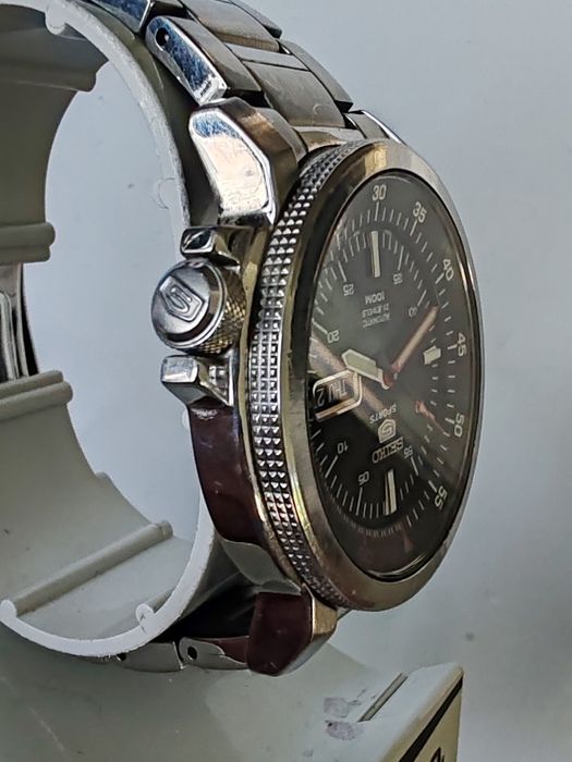 Ceas Seiko 5 Sports Automatic Calendar 42 mm