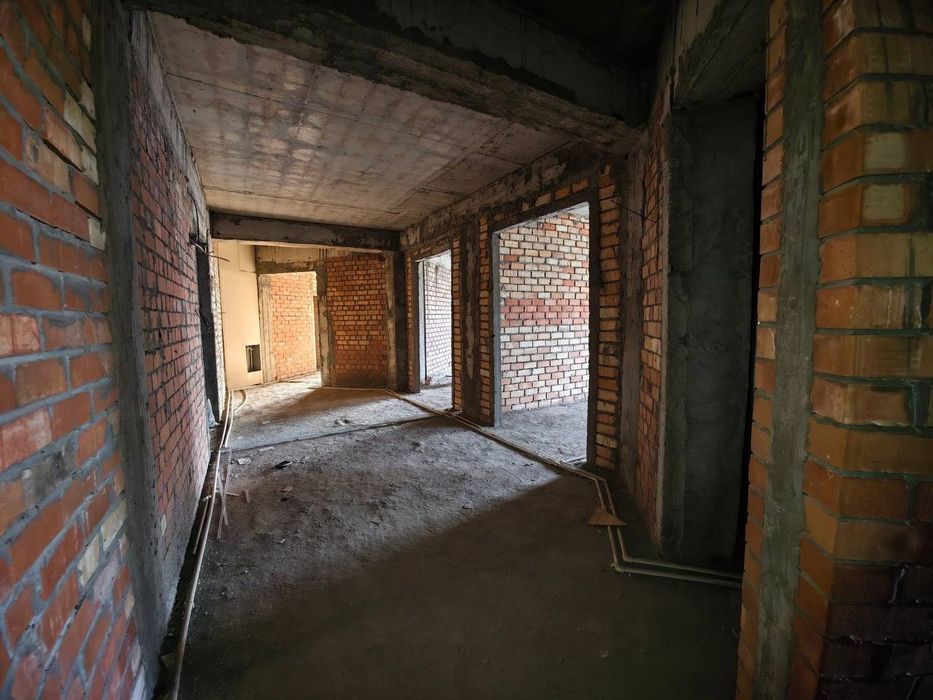 Продается 4х ком квартира, ориентир: Алайский рынок, 188м²