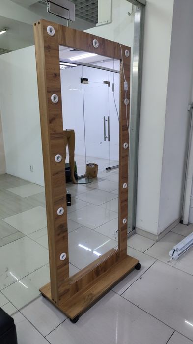 Продам оборудование для магазина