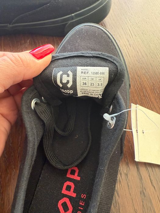 Кецове cropp черни