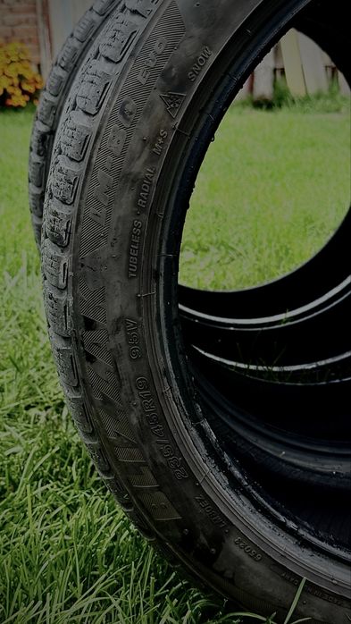 Зимни гуми 235/45/R19 BRIDGESTONE