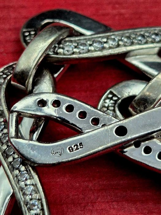 Vând brățară elegantă din argint 925