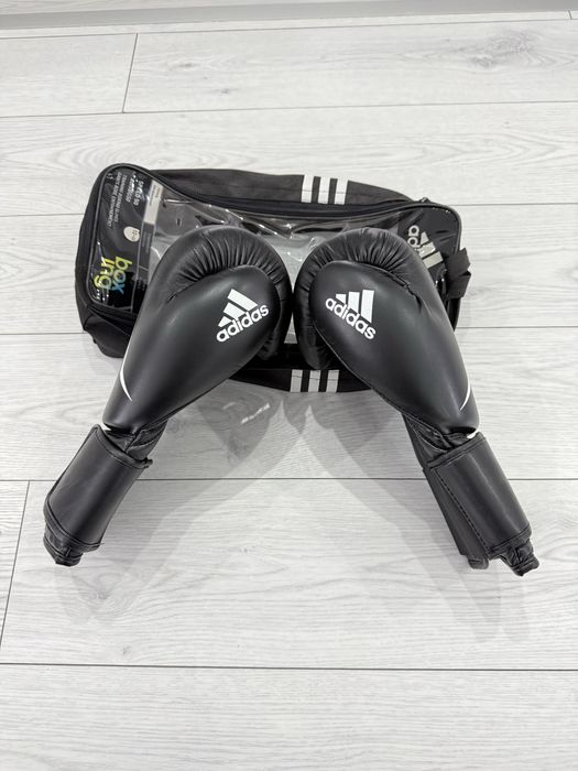 Manusi box adidas 12 Oz