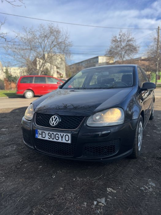 Volkswagen Golf  5  1.4 fsi