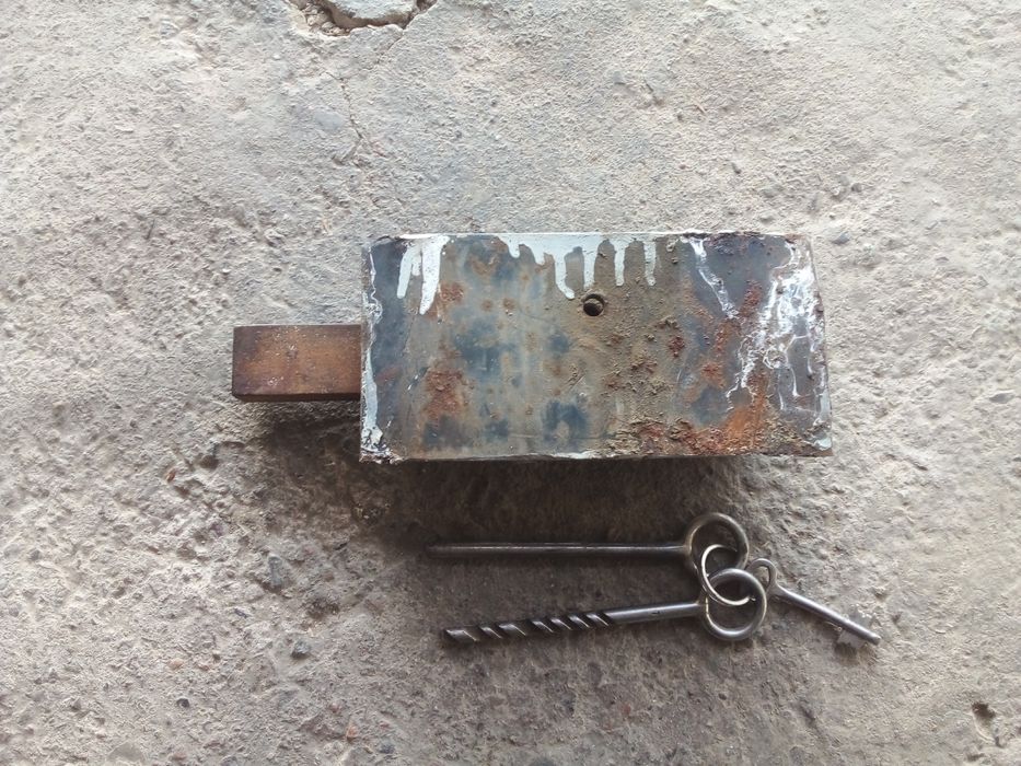 Гаражный замок. В хорошем состоянии