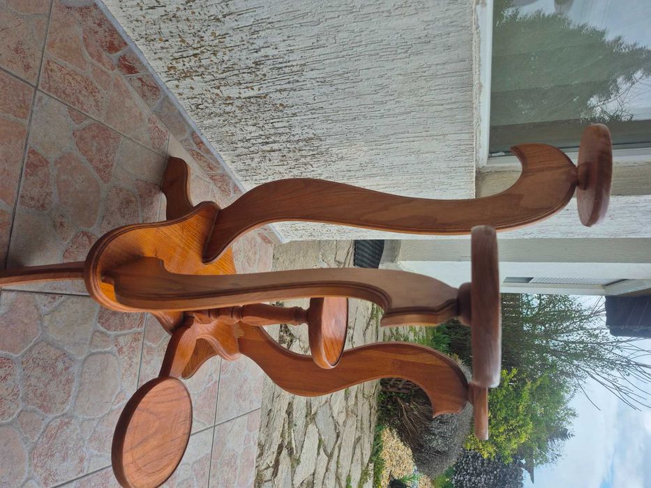 Цветарници метални и дървен