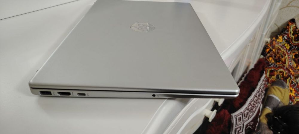 Продаётся почти новый ноутбук