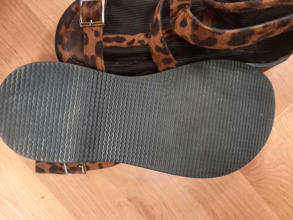 Vand sandale dama marimea 35/36