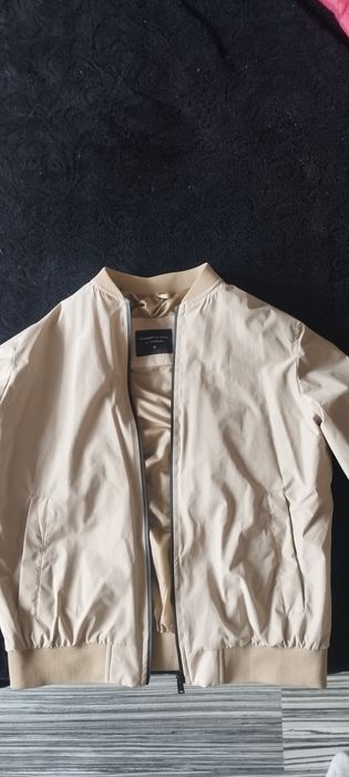 Есенно яке,обличано е един път