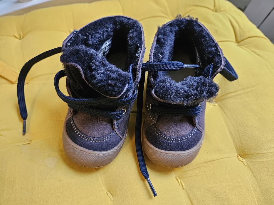 Ghete barefoot din lana, Richter