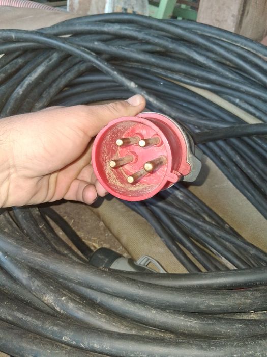 Cablu trifazic cauciucat