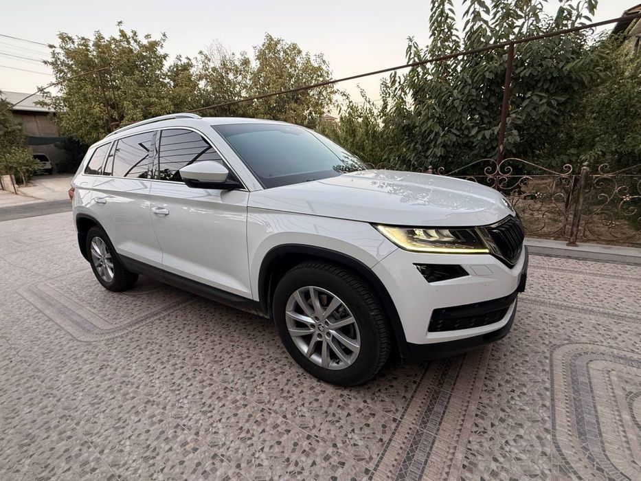 Skoda Kodiak 4x4 2021 год 7 местний