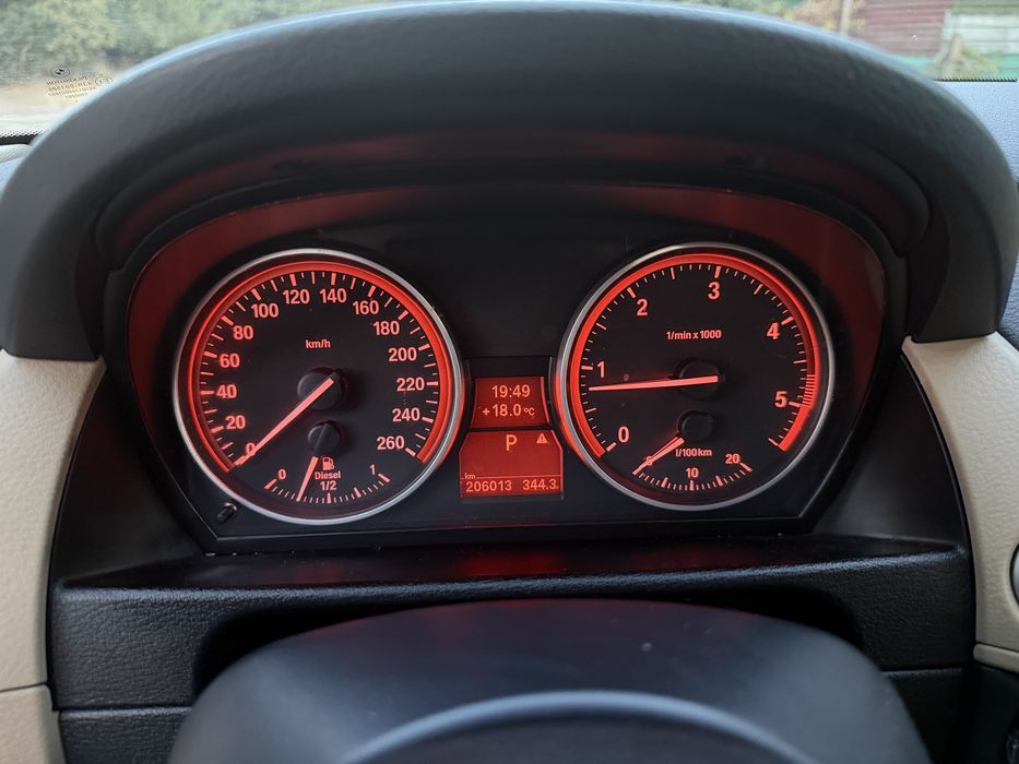 продавам BMW X1. пълен M пакет