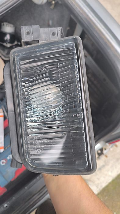 Противотуманка бмв е34