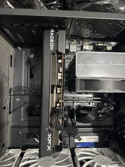 Видеокарта 6600xt 8gb