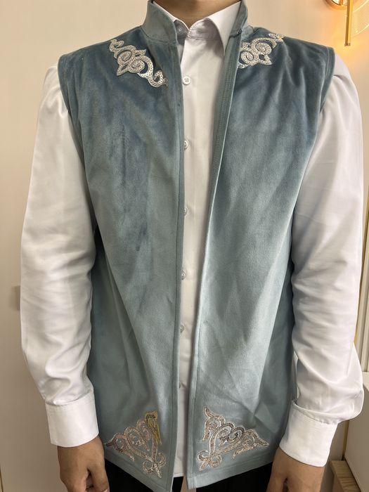 Костюм национальный