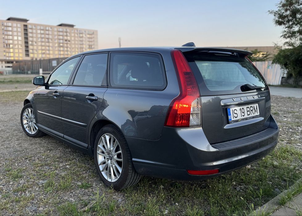 VOLVO V50 2009 — imagine 2
