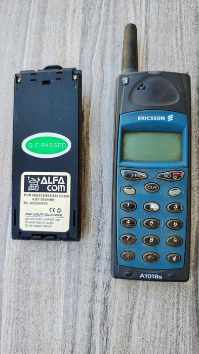 Телефон Ericsson