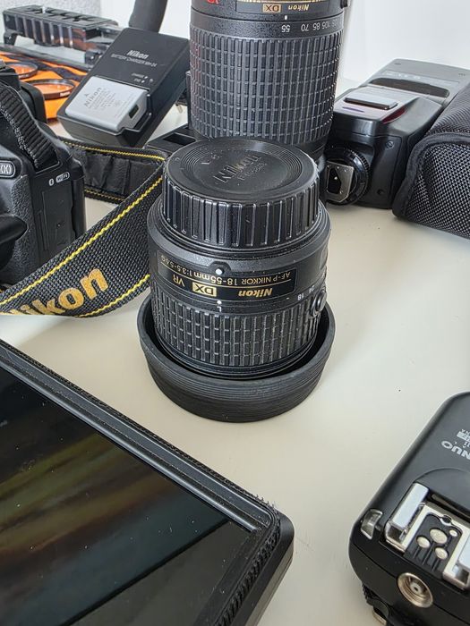 Nikon D5600 пълен комплект с 3 обектива и аксесоари